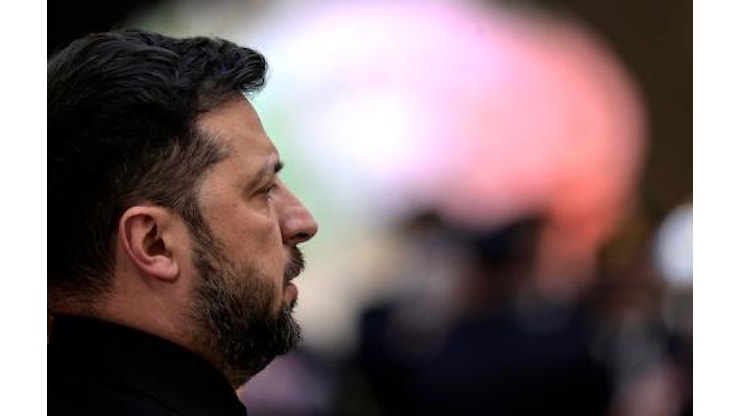 Guerra in Ucraina, le notizie del 10 dicembre 2025 | Zelensky pronto a nuove elezioni entro tre mesi. Oggi consegna a Washington il piano di pace con l’Europa - TGLA7