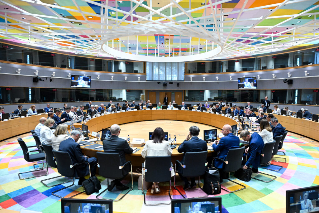 Russia, nuove sanzioni UE per violazione dei diritti umani