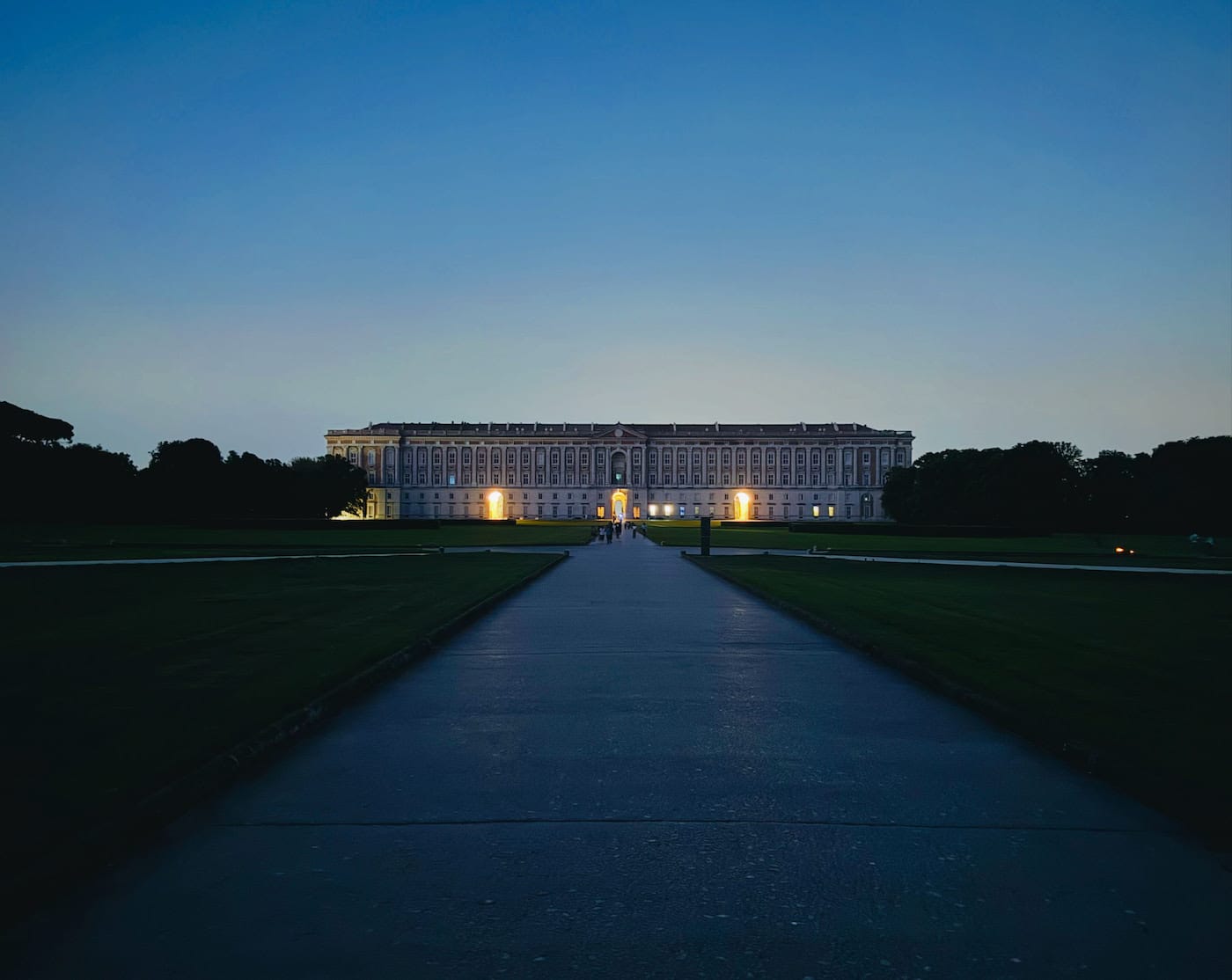 La Reggia di Caserta apre all'alba: quando ammirare il sorgere del sole
